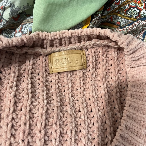 Pol - Picture 4 of 4